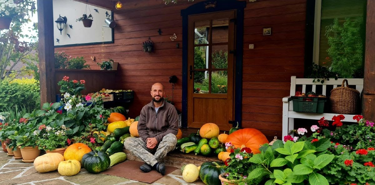 Garden of Eden in the Siberian taiga: kin's domain of Denis Safronov