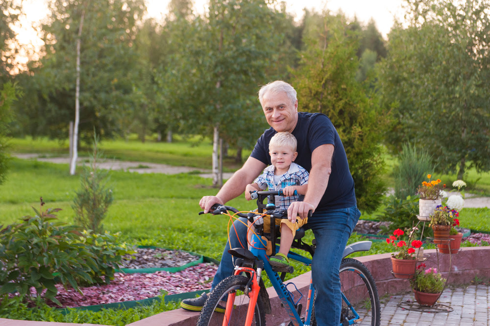 Vladimir Zhuchkov and his kid