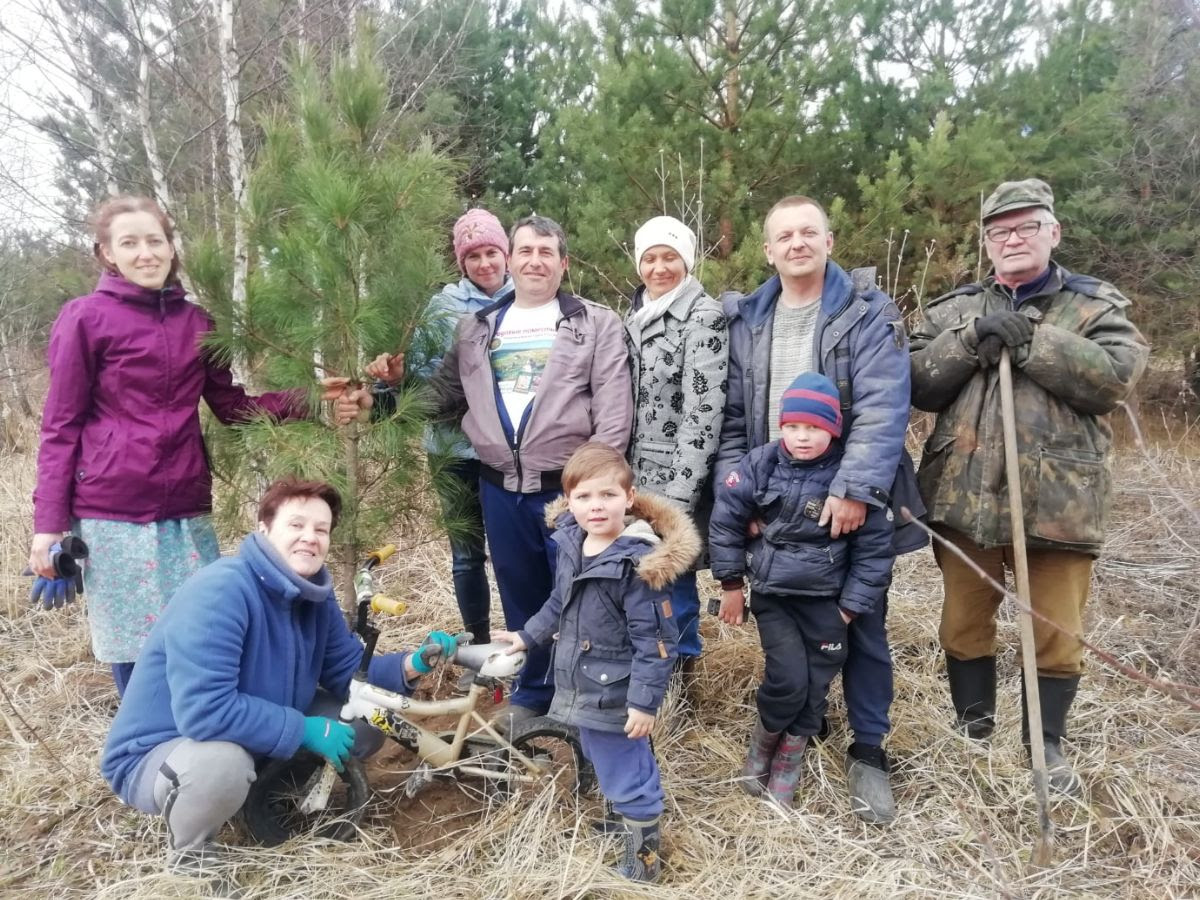 People of kin's Settlement «Rodovoye»