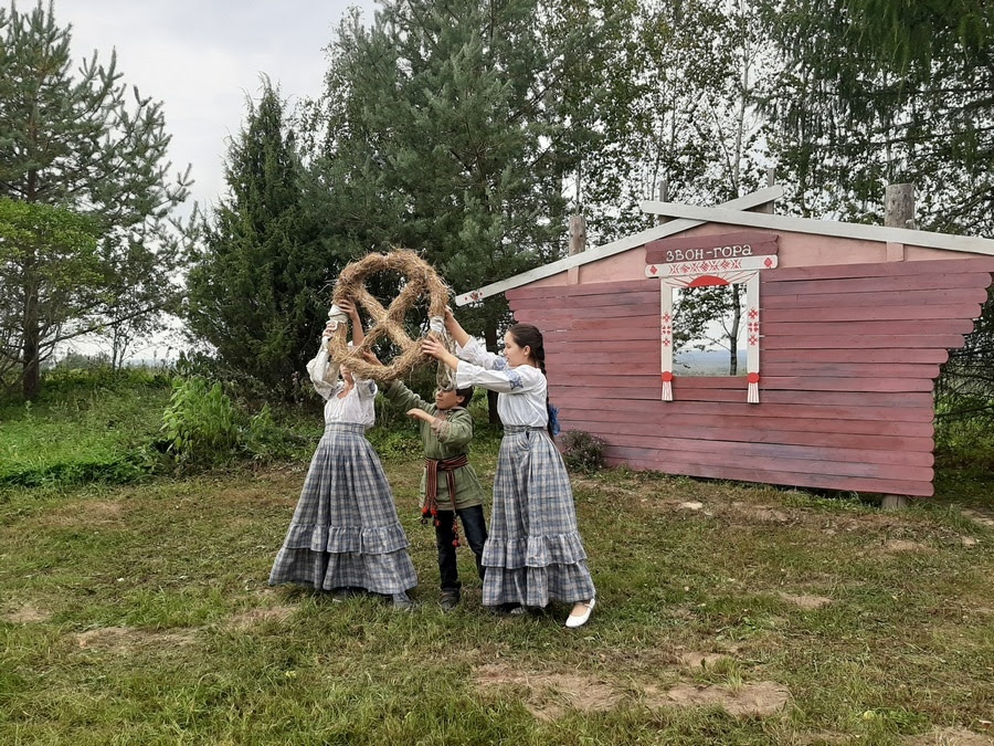 A kid in kin's settlement «Milenki»