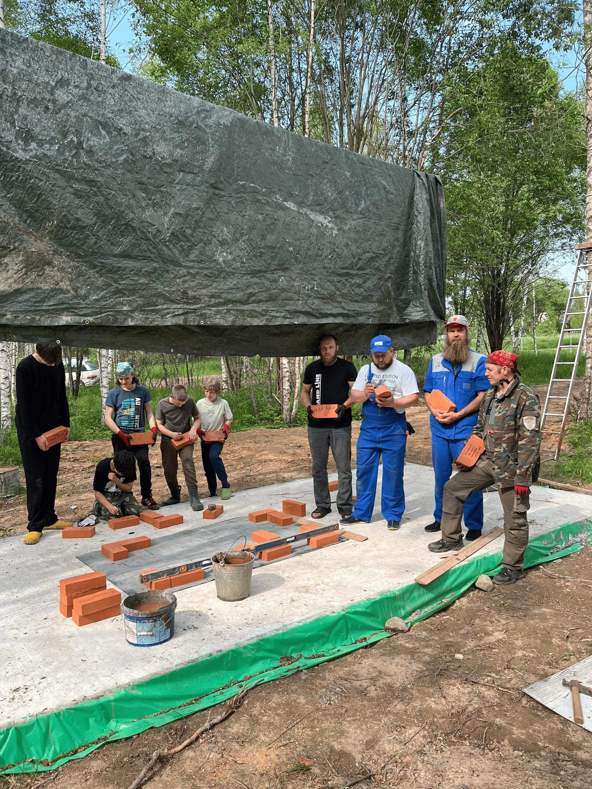 How was the handicraft workshop in the kin's settlement Lubimovka?