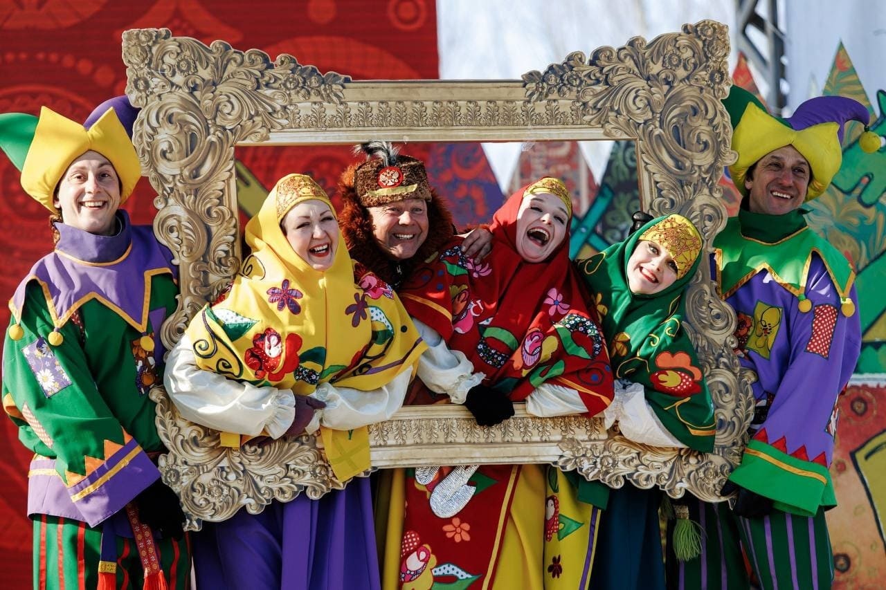 What is Komoeditsa, and why is it celebrated?